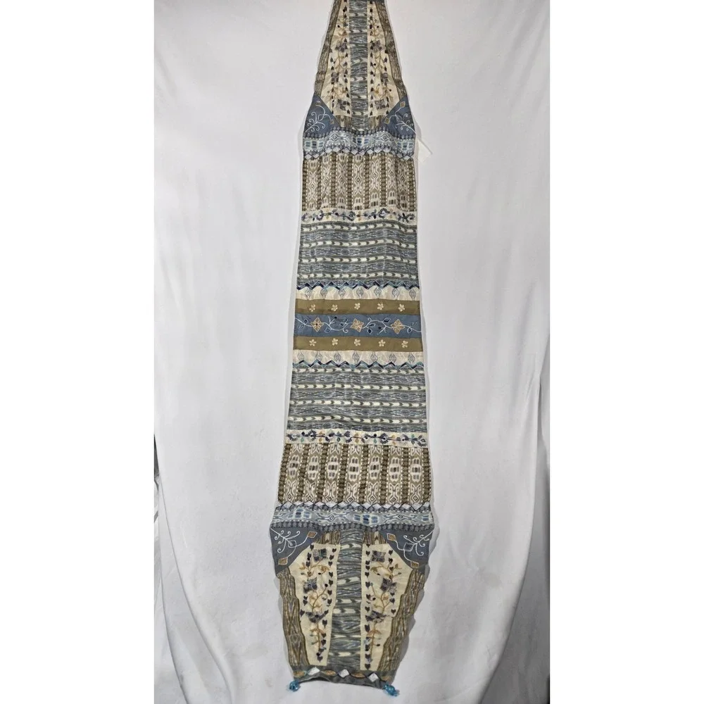 Pier1 Table Runner 14